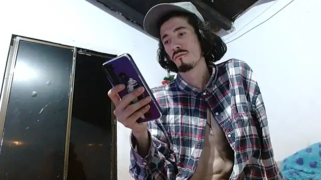Snapshot of sk8-boy chatting on 07.15.26 sk8-boy online show from 07.15.26