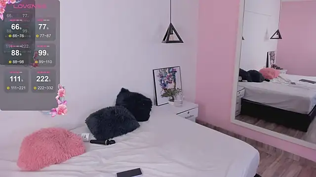 Briana Goldd online show from 03.28.26