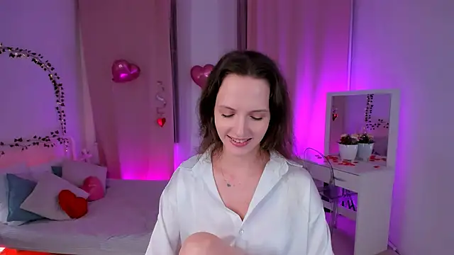 Snapshot of Ariadna_Shy chatting on 02.15.25 Ariadna Shy online show from 02.15.25