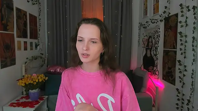 Snapshot of Ariadna_Shy chatting on 02.16.25 Ariadna Shy online show from 02.16.25