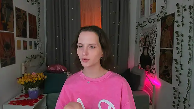 Snapshot of Ariadna_Shy chatting on 02.16.25 Ariadna Shy online show from 02.16.25