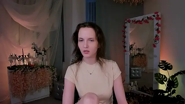 Snapshot of Ariadna_Shy chatting on 02.17.25 Ariadna Shy online show from 02.17.25