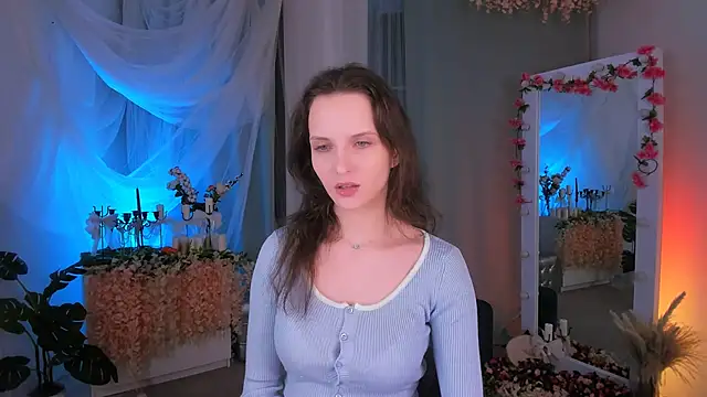 Snapshot of Ariadna_Shy chatting on 02.21.25 Ariadna Shy online show from 02.21.25