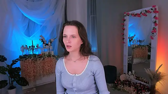 Snapshot of Ariadna_Shy chatting on 02.22.25 Ariadna Shy online show from 02.22.25