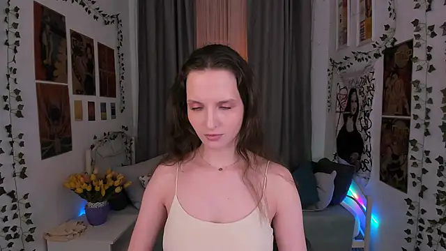 Snapshot of Ariadna_Shy chatting on 03.23.25 Ariadna Shy online show from 03.23.25