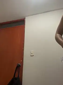 LatinDoll8 online show from 04.19.26