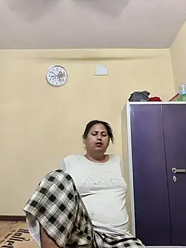 Hotmylips online show from 04.17.26