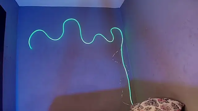 saramaartinez online show from 12.22.25