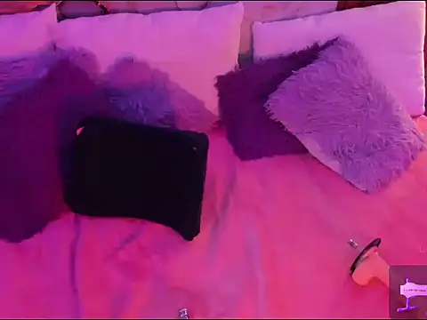 isabellagiirl online show from 12.17.25