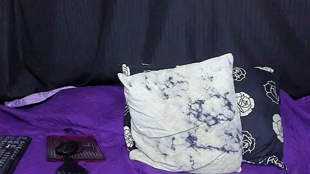  natzury  online show from 07.28.26