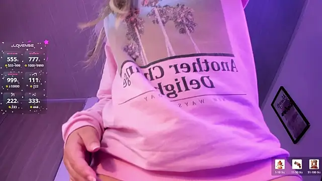 Violet Blazee online show from 01.07.26