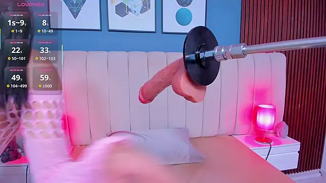 Snapshot of mayfox_06 chatting on 12.19.25 mayfox 06 online show from 12.19.25