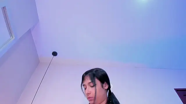 GahiaBelucci online show from 03.11.26