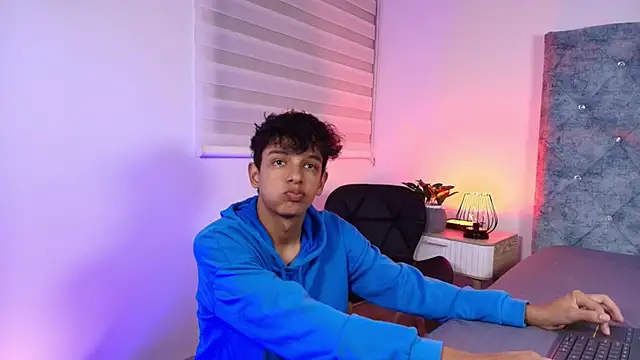 maxfrost 1 online show from 01.06.26