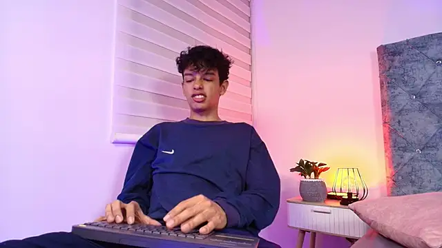 maxfrost 1 online show from 01.09.26