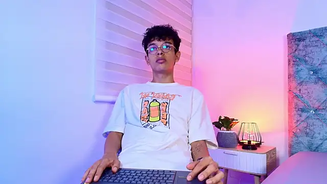 maxfrost 1 online show from 01.10.26