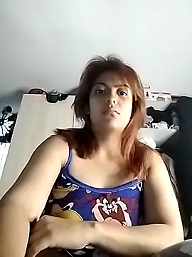 Snapshot of mia_hottie2210 chatting on 12.23.25 mia hottie2210 online show from 12.23.25