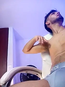 Snapshot of HarryFosster chatting on 02.27.26 HarryFosster online show from 02.27.26