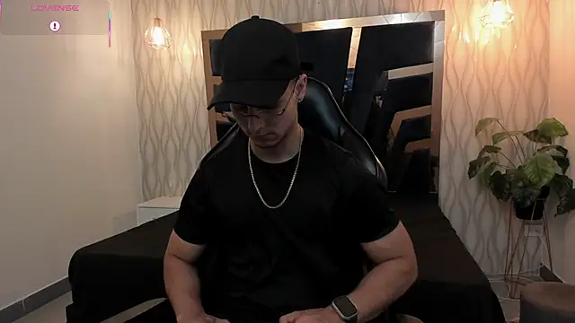 Noah Clarkk online show from 04.10.26