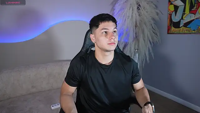 Noah Clarkk online show from 07.08.26