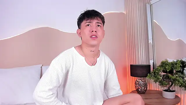 Thristan Leones online show from 07.07.26