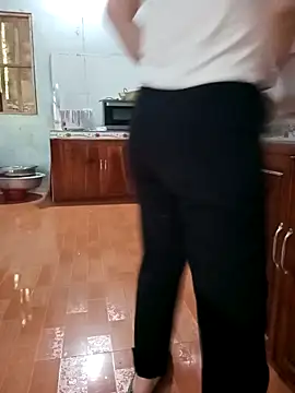 Sweet-Berryy online show from 04.17.26