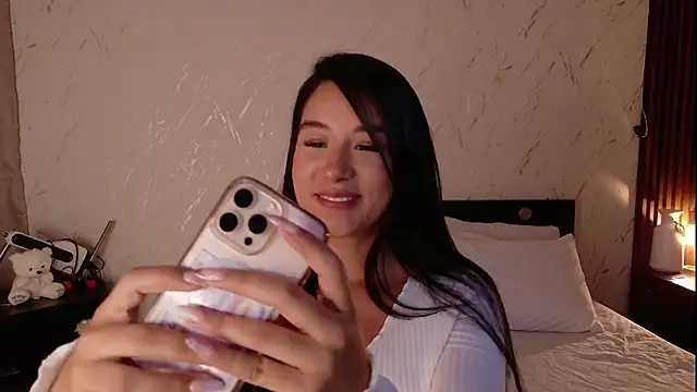 Alannadumont  online show from 01.10.26