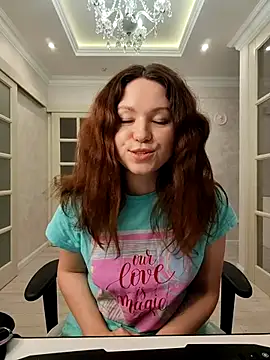 LondonMiley online show from 12.22.25