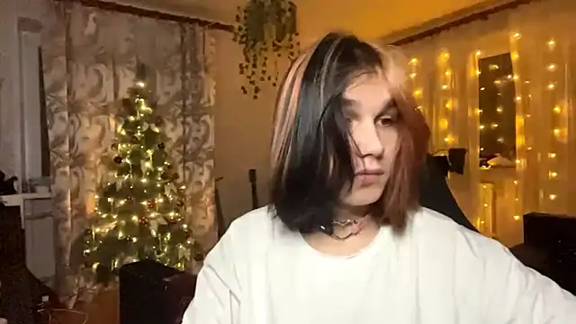 emo sweet online show from 12.18.25