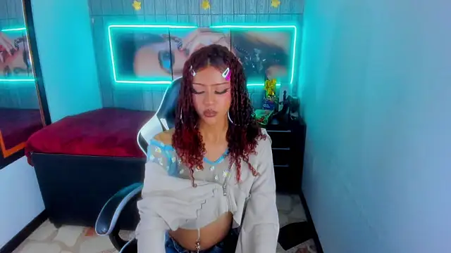 dolly boob online show from 12.20.25