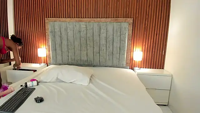 Lakisha Jackson  online show from 02.09.26