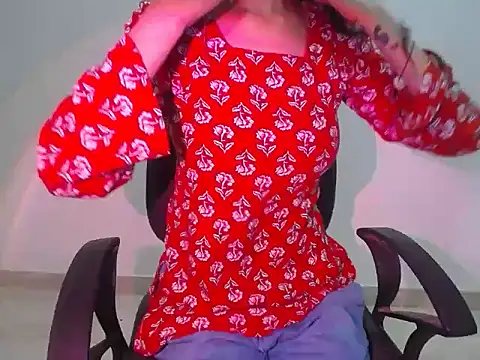 Snapshot of Farhana_beautyfull chatting on 06.24.26 Farhana beautyfull online show from 06.24.26