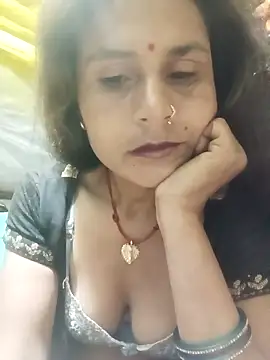 Snapshot of Cuty_priti chatting on 03.17.26 Cuty priti online show from 03.17.26