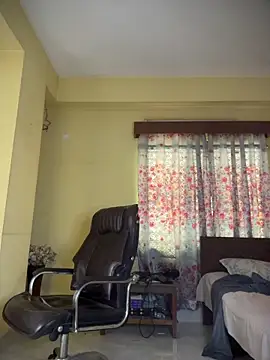 tooexpensive online show from 04.09.26