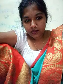 Eashita 01 online show from 12.21.25