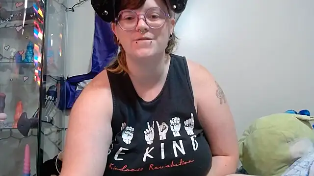 Snapshot of Pupghostt chatting on 06.15.26 Pupghostt online show from 06.15.26