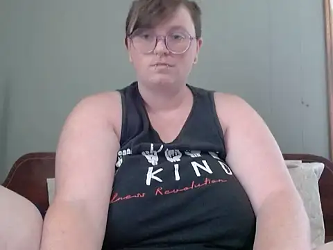 Snapshot of Pupghostt chatting on 07.18.26 Pupghostt online show from 07.18.26