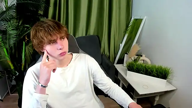 andyyzzz online show from 06.28.26