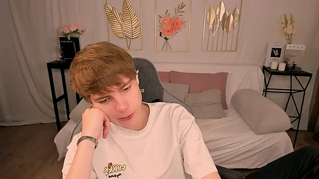 andyyzzz online show from 08.01.26