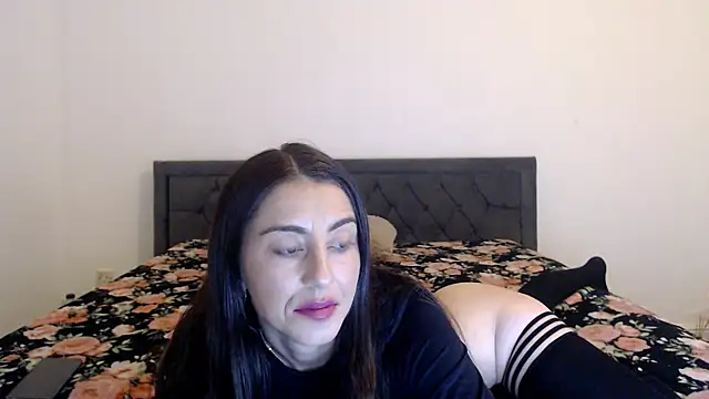 Stella John online show from 09.15.25