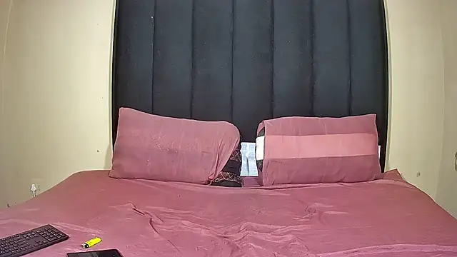 DesiredQueen27 online show from 02.18.26