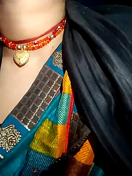 Manisha8l online show from 12.23.25