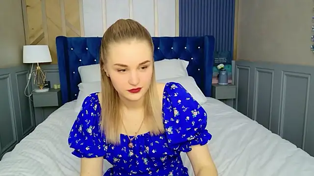 Molly Voss online show from 01.15.26