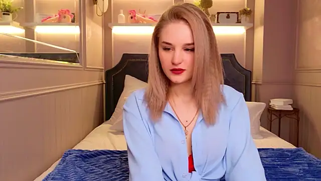 Snapshot of Molly_Voss chatting on 02.02.26 Molly Voss online show from 02.02.26