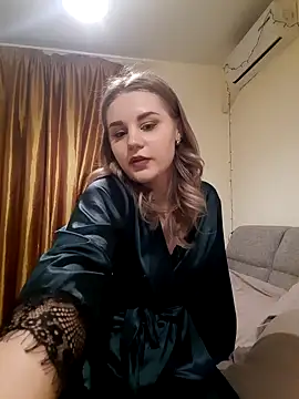 Snapshot of Molly_Voss chatting on 02.23.26 Molly Voss online show from 02.23.26