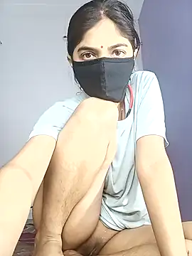 Curvy Kavya online show from 01.17.26