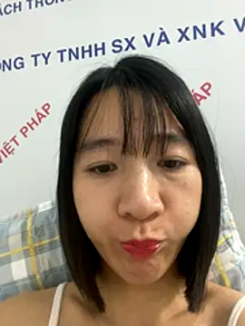 Elly-y online show from 12.21.25