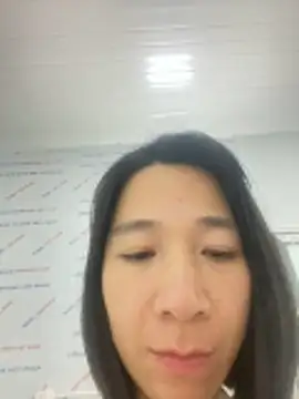 Elly-y online show from 12.22.25