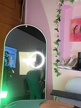  zoe bakerr online show from 03.03.26