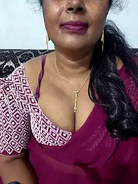 Snapshot of siri_tamiltelugu chatting on 01.06.26 siri tamiltelugu online show from 01.06.26